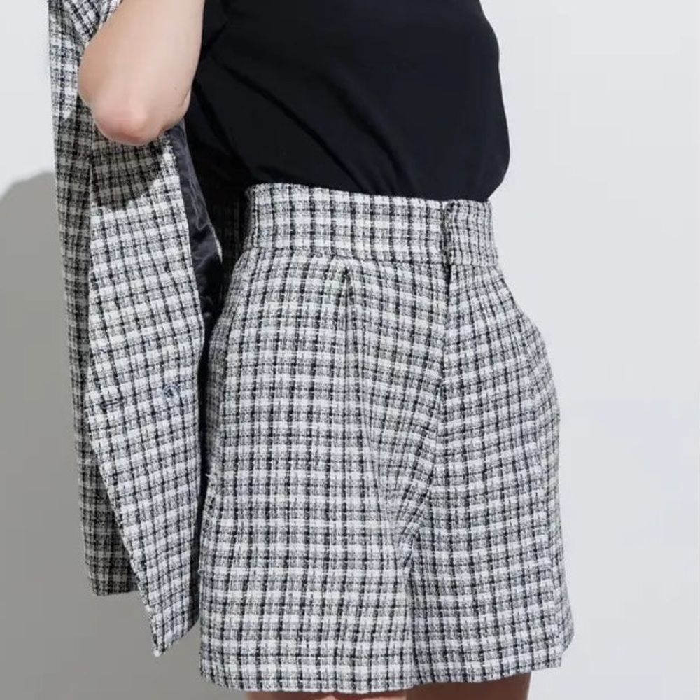 Aaron & Amber Tweed Plaid High Rise Pleated Front Trouser Shorts NWT
